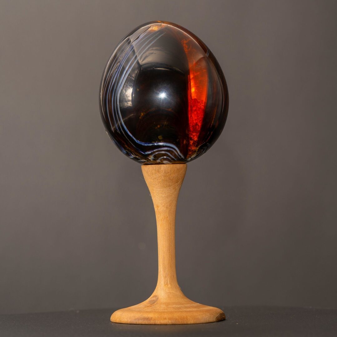 Oeuf de mer en résine rouge réf Oeuf-011